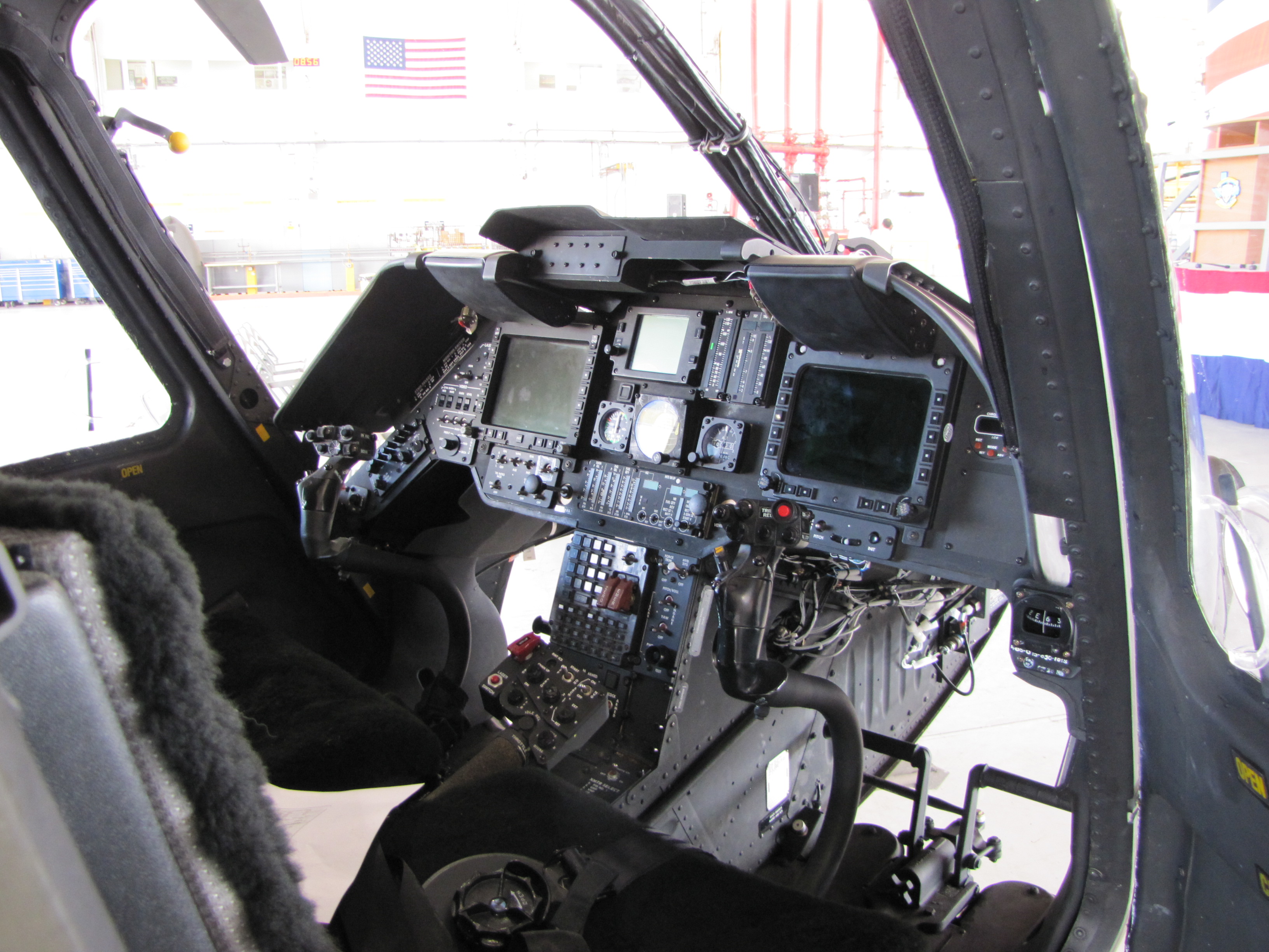oh-58d-kw-rollout-cockpit.jpg